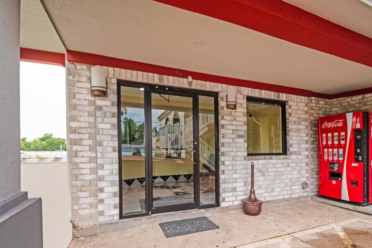 Oyo Hotel Houston I-69 & I-610 Ngoại thất bức ảnh