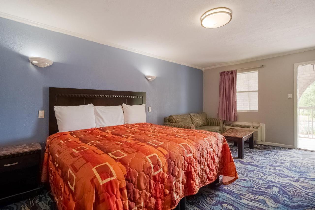 Oyo Hotel Houston I-69 & I-610 Ngoại thất bức ảnh