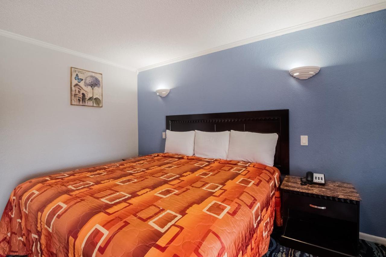 Oyo Hotel Houston I-69 & I-610 Ngoại thất bức ảnh