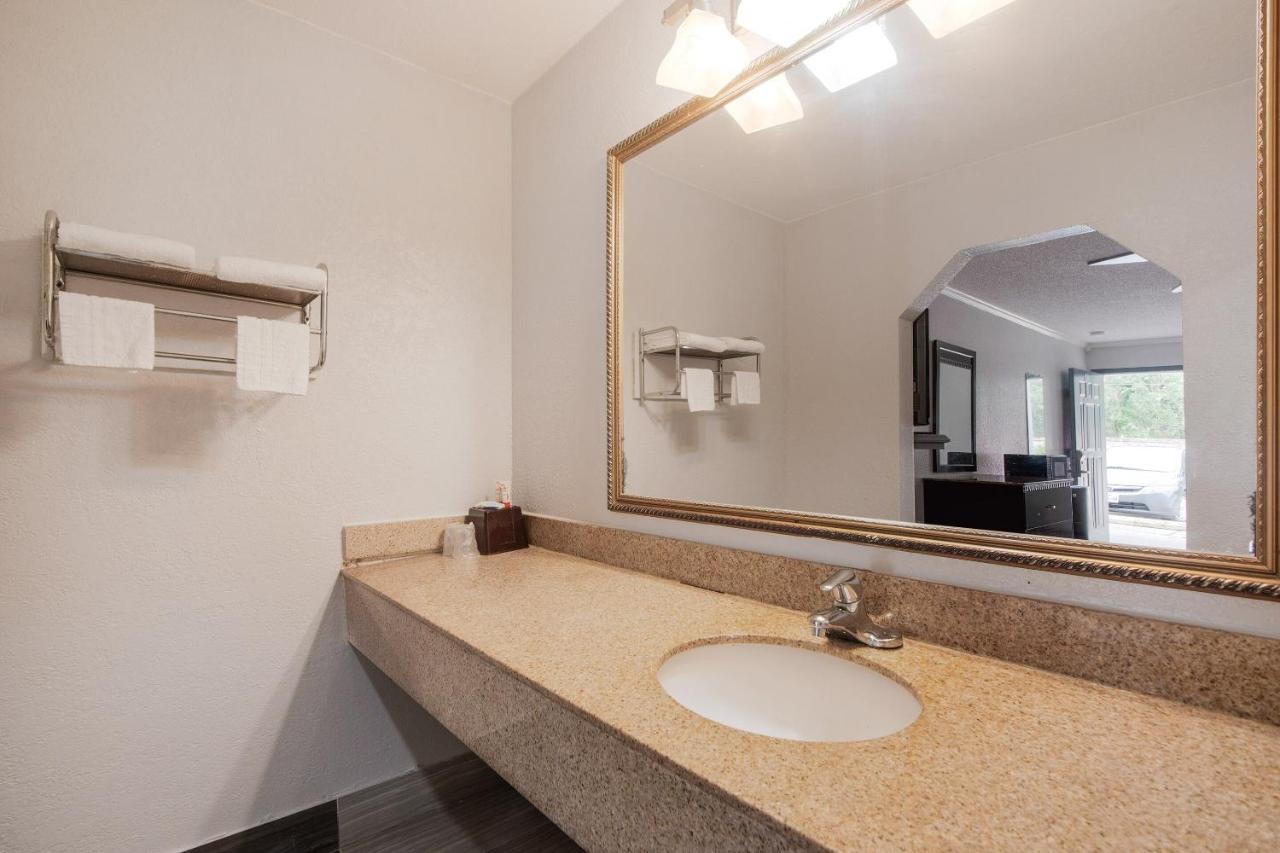 Oyo Hotel Houston I-69 & I-610 Ngoại thất bức ảnh